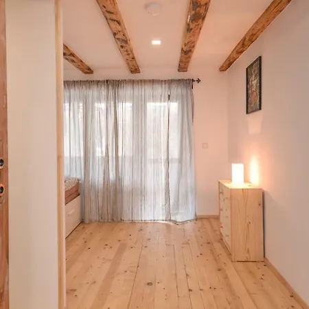 New Serdika Apartment *